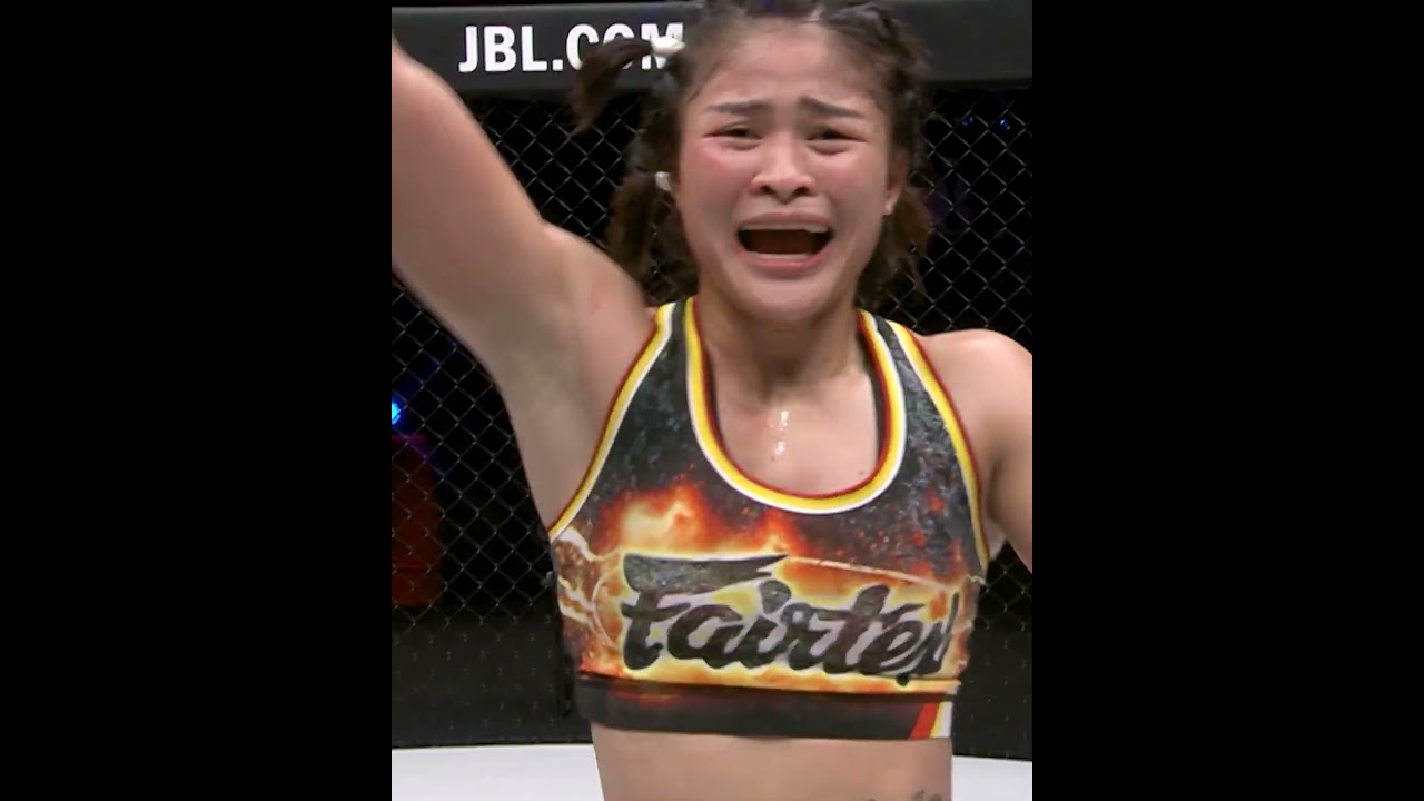 FLOWING  Stamp avenged her first MMA loss with this STELLAR performance against Alyona Rassohyna!