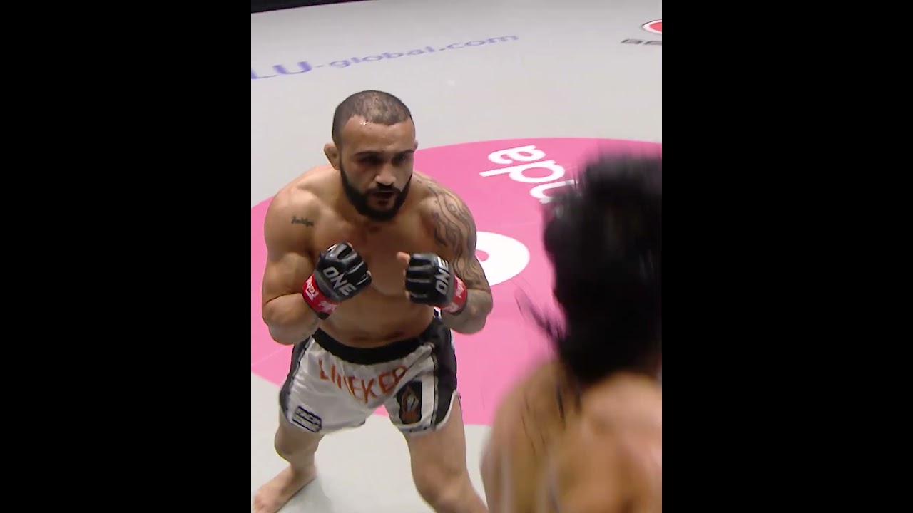 Sound up  and watch John Lineker unleash chaos on Kevin Belingon!