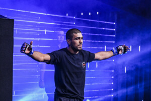 Elbek Alyshov Jeremy Pacatiw ONE Fight Night 34 4