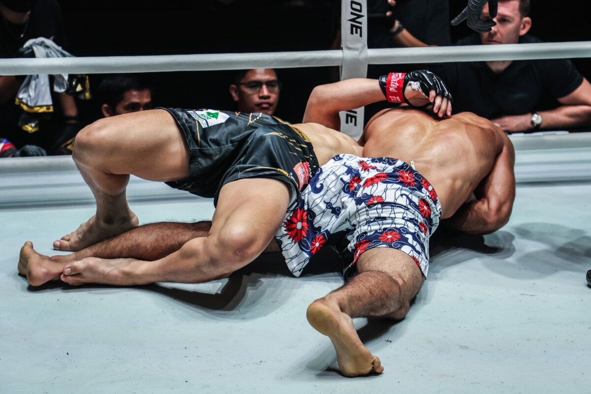Elbek Alyshov Jeremy Pacatiw ONE Fight Night 34 7