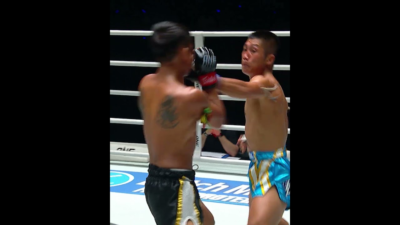 CHAOTIC knockdowns  When Chatpichit mounted a comeback to remember against Nueaphet!