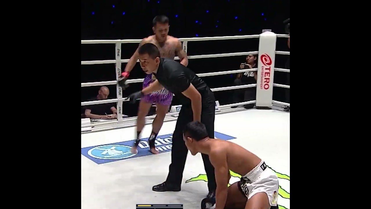 FLAWLESS VICTORY  Gingsanglek drops Thant Zin three times in 71 seconds for an epic TKO!