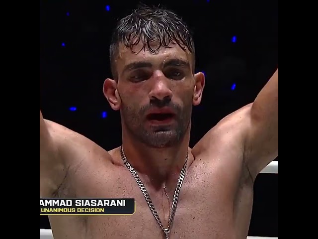 HOT STREAK  Iranian star Mohammad Siasarani outduels Oskar Siegert for his third straight win!