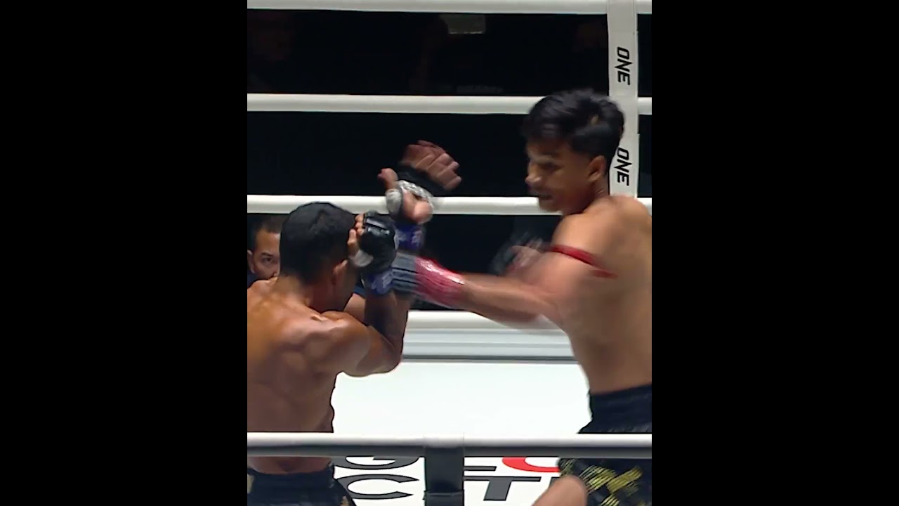 PURE MAYHEM  When Aliff and Walter Goncalves threw done in a crazy Muay Thai scrap!