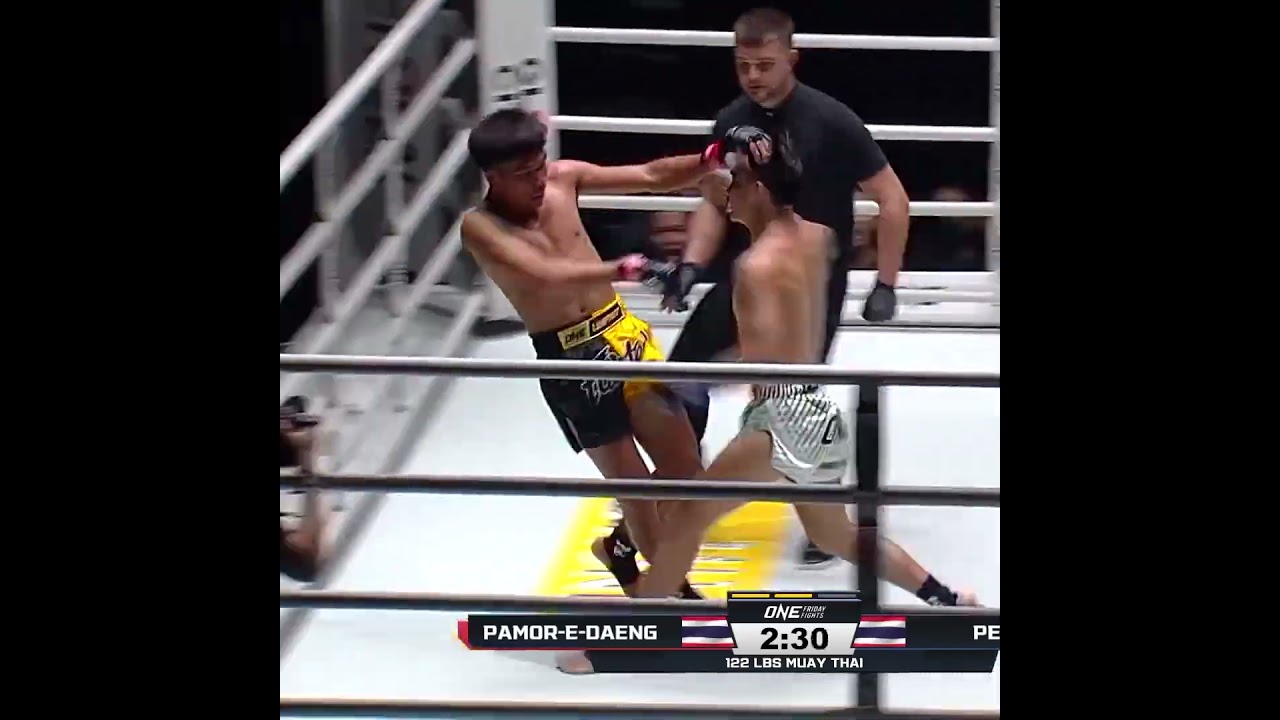 Sent him REELING  Petchakrit KOs Pamor E Daeng in Round 2!