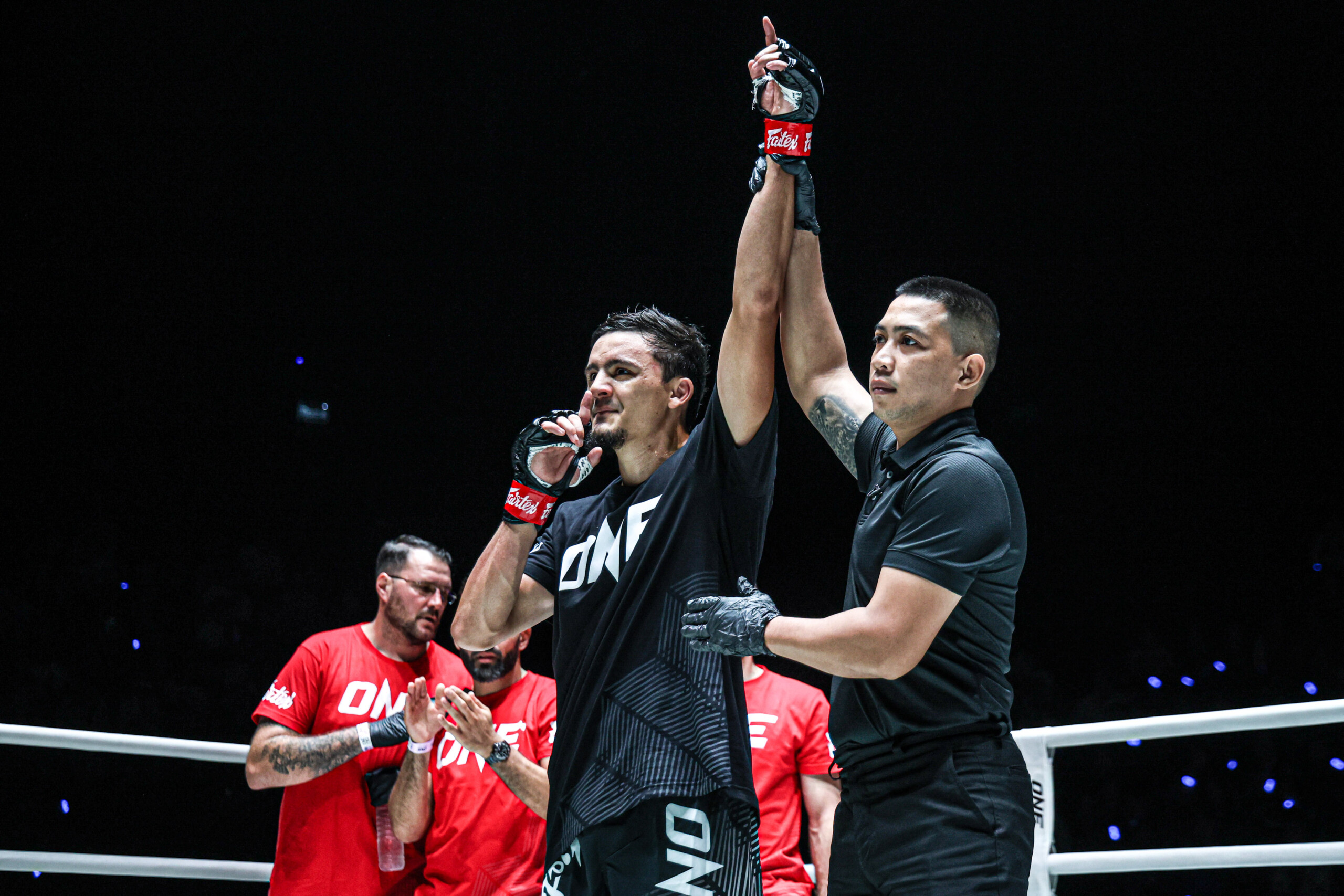 Alaverdi Ramazanov Dernchon Lukjaomaesaithong ONE Friday Fights 124 5