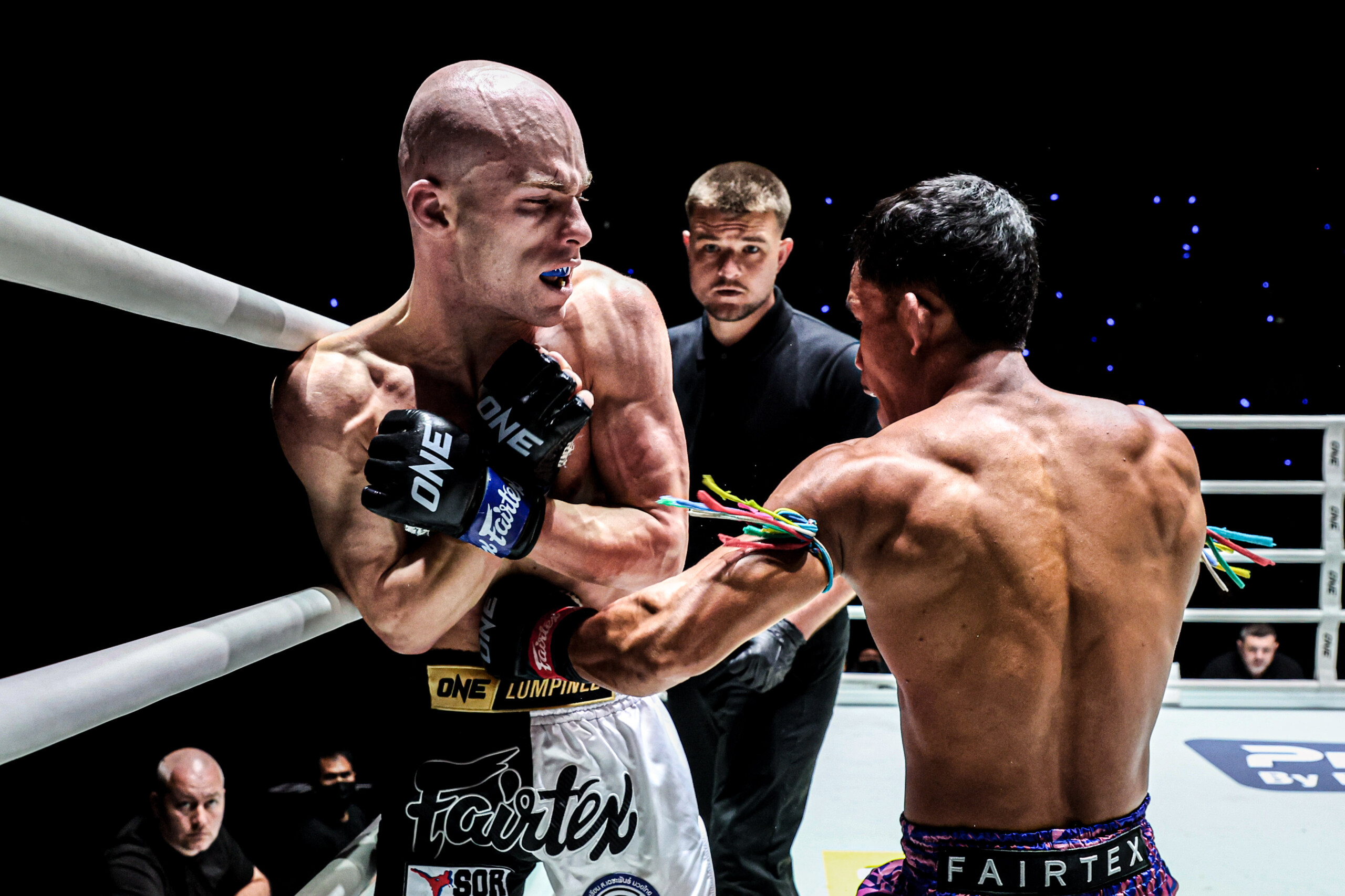 Anon Taladkondernmuangpon Gianny De Leu ONE Friday Fights 125 2