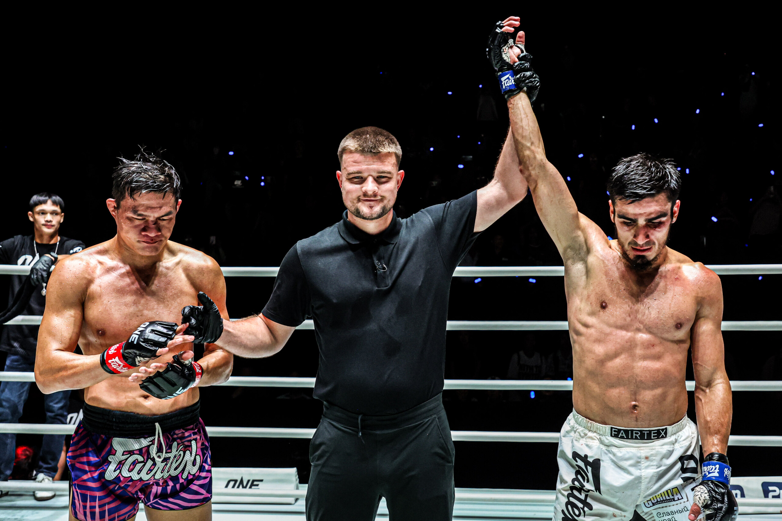 Elbrus Osmanov Saemapetch Fairtex ONE Friday Fights 125 12