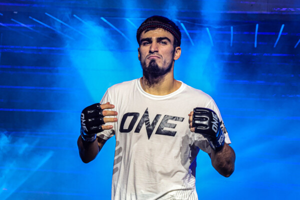 Elbrus Osmanov Saemapetch Fairtex ONE Friday Fights 125 6