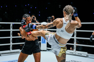 Jackie Buntan vs Stella Hemetsberger 32