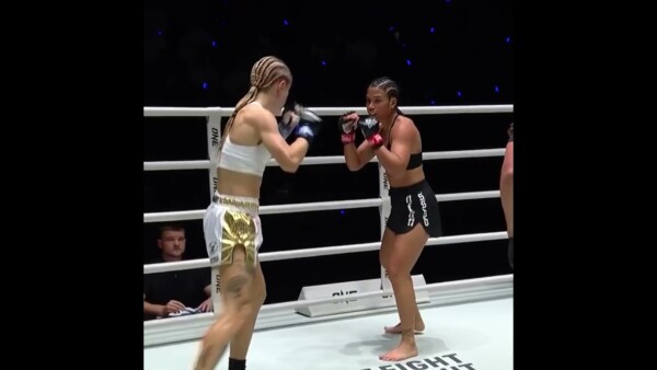 Read her PERFECTLY  Stella Hemetsberger drops Jackie Buntan TWICE in Round 1 with the same move!