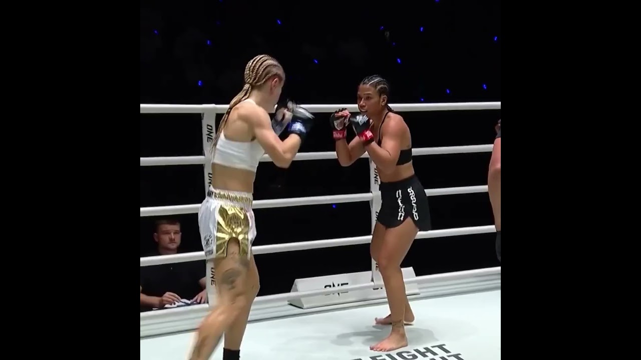 Read her PERFECTLY  Stella Hemetsberger drops Jackie Buntan TWICE in Round 1 with the same move!