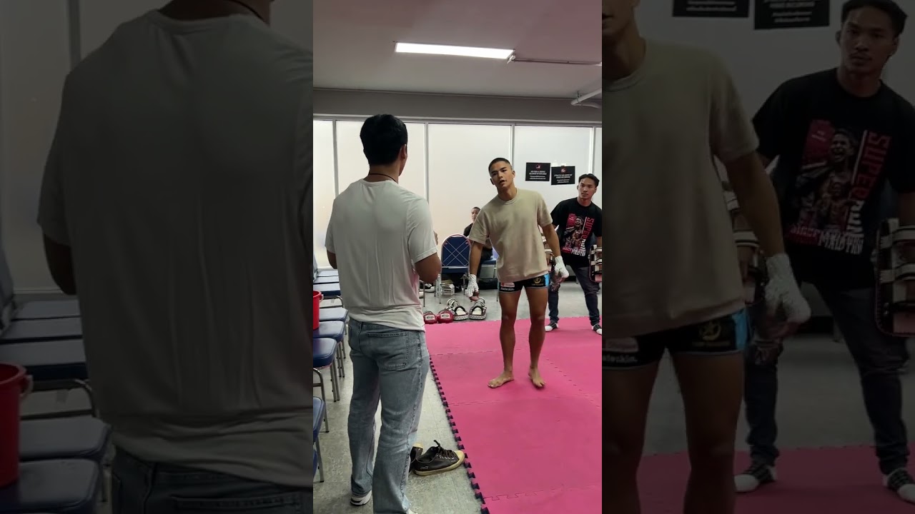 Words of wisdom  Superbon instructs Johan Ghazali before "Jojo's" fight with Zakaria El Jamari!