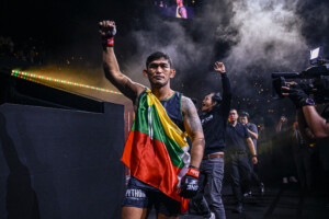 Aung La N Sang Zebaztian Kadestam ONE Fight Night 36 3