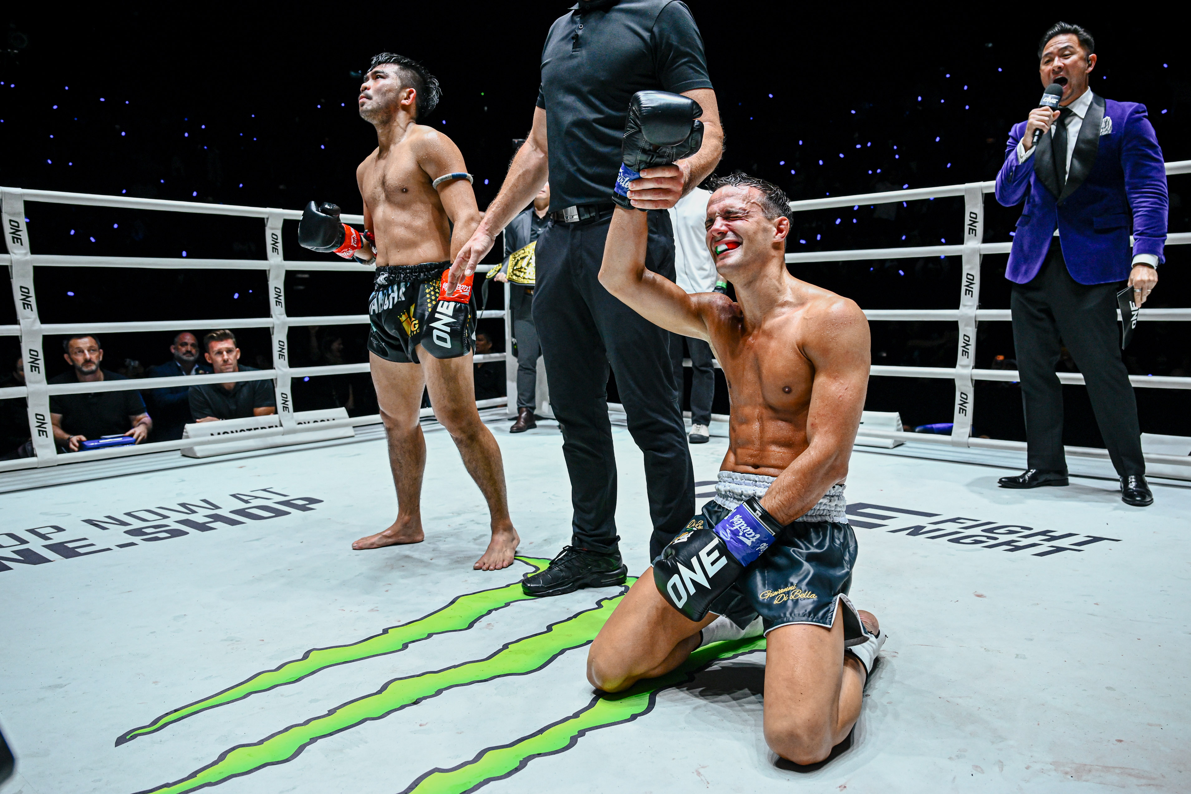Jonathan Di Bella Prajanchai PK Saenchai ONE Fight Night 36 12.jpg