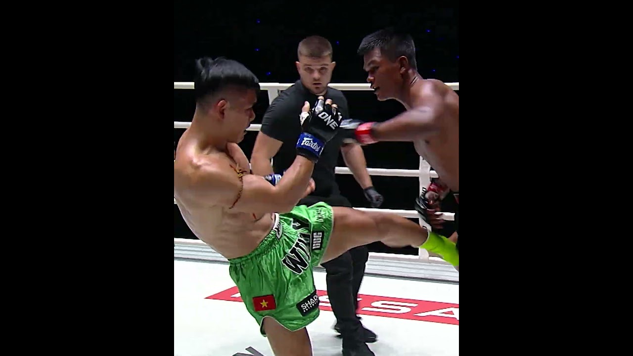 CRAZY Muay Thai clash  Can Tun Min Aung land DEVASTATING elbows on Tengneung this week?