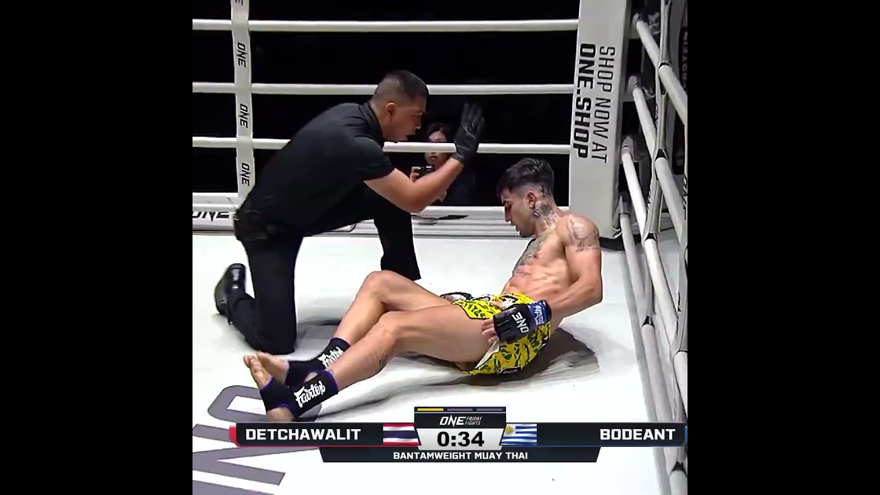IN YOUR FACE  17 year old Detchawalit debuts with an epic first round KO!