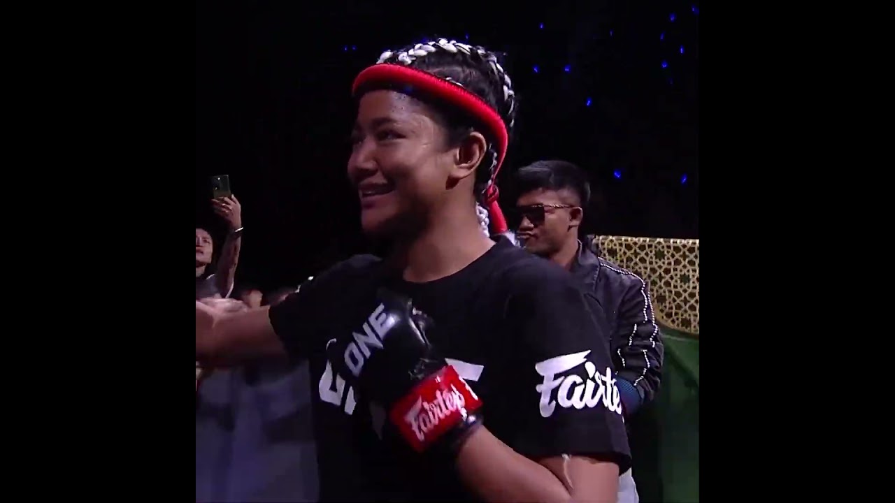 IRON FAM  Rodtang corners sister in law Duangdawnoi for her ONE Friday Fights debut!