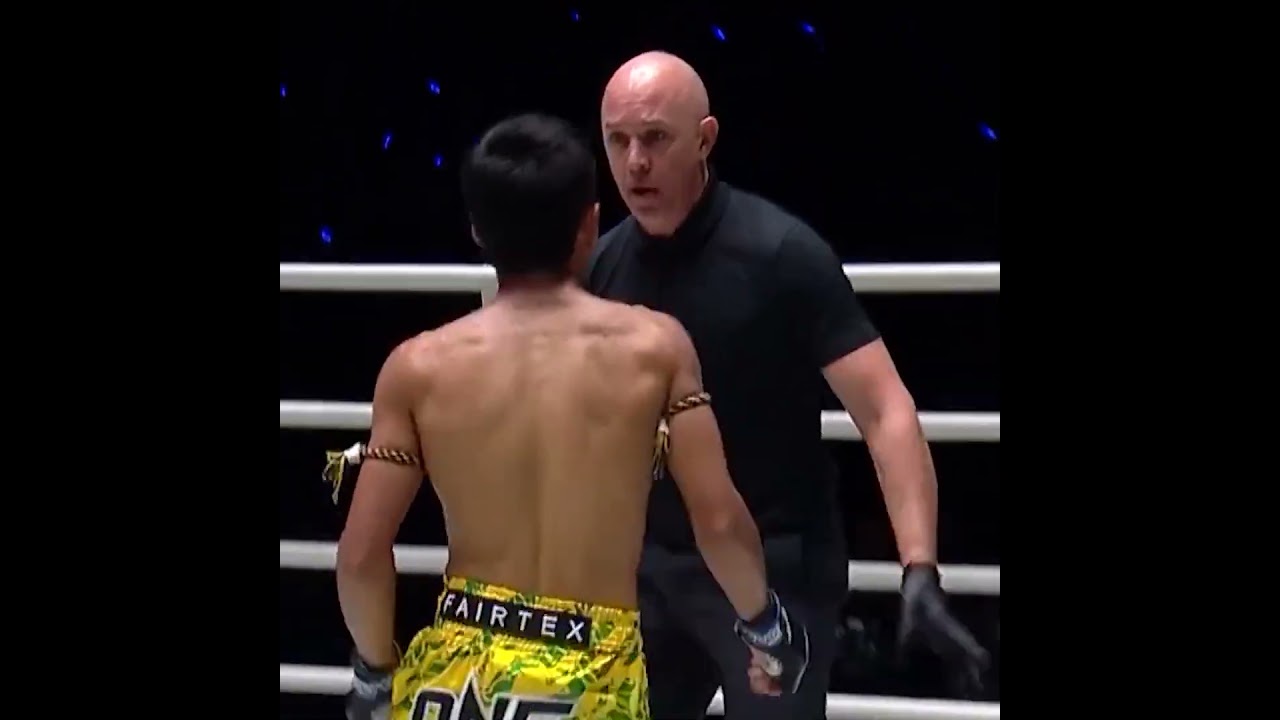 SPARKED ⚡ Panpadej knocks out Petphupa to improve to 3 0 on ONE Friday Fights!