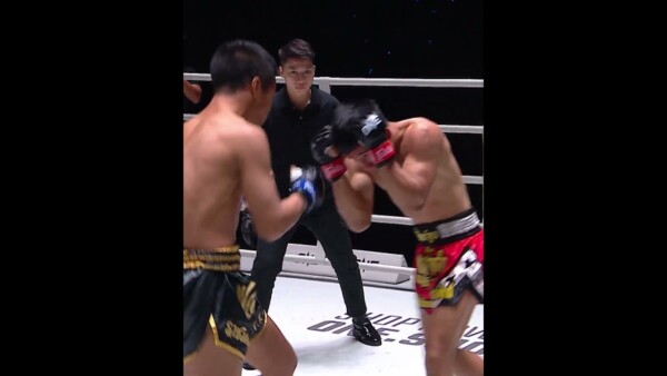 THRILLING EXCHANGES ⚡ Relive all the action packed highlights from Petnumkhum vs. Ratchamongkol!