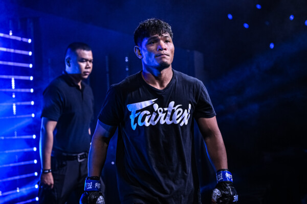 Elbek Alyshov Carlo Bumina ang ONE Fight Night 37 1