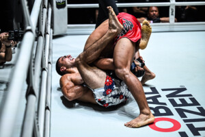 Elbek Alyshov Carlo Bumina ang ONE Fight Night 37 9