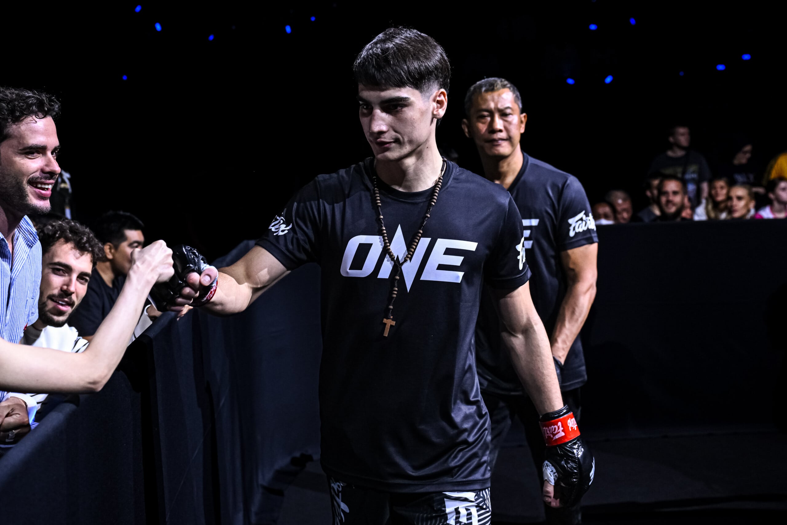 Lenny Blasi enters the ring vs Ilyas Musaev