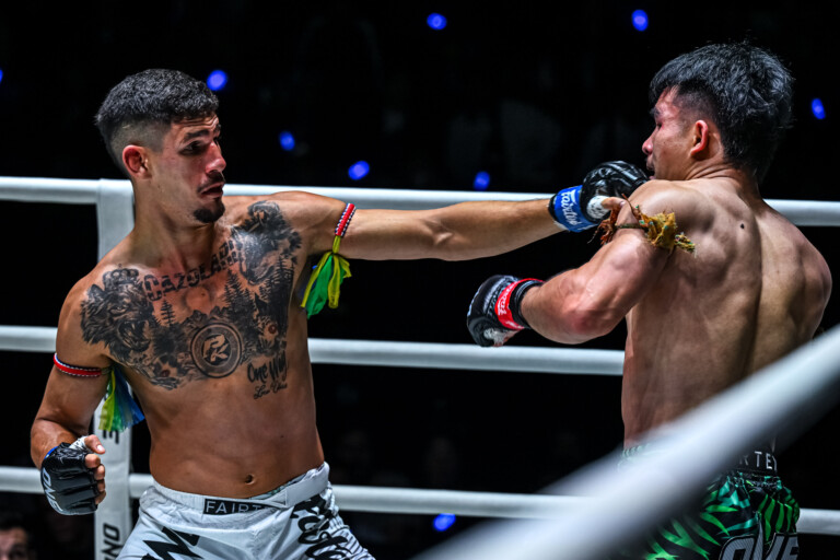 Julio Lobo defeats Worapon Lukjaoporongtom via unanimous decision ONE Friday Fights 135