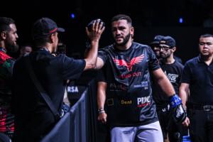Samet Agdeve Roman Kryklia ONE Fight Night 37 4