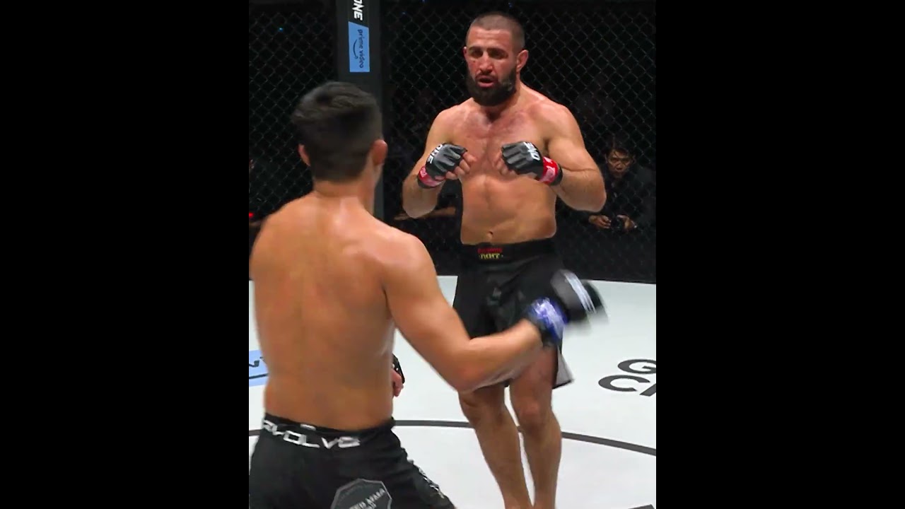 EPIC THROWBACK ⏪ Now Christian Lee faces off against Alibeg Rasulov at ONE 173!