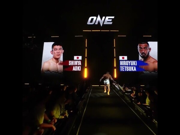 SMASHED  Hiroyuki Tetsuka storms the legendary Shinya Aoki for a second round TKO!