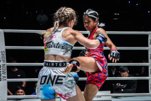 Duangdawnoi Looksaikongdin Regan Gowing ONE Friday Fights 137 6