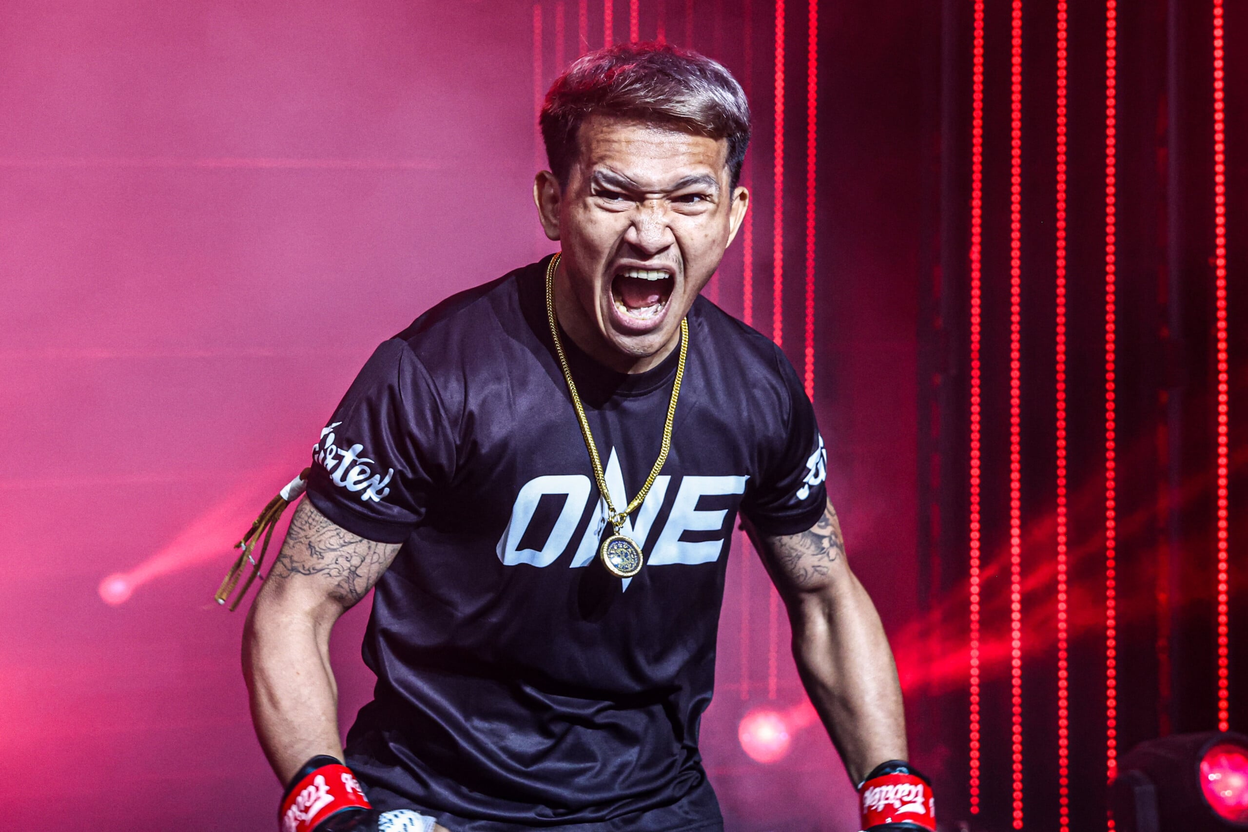 Gingsanglek Wor Kumchamnarn makes his way to the ring for his fight against Suriyanlek Por Yenying at ONE Friday Fights 137.