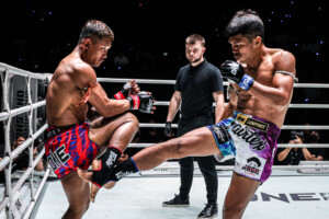 PTT Apichart Farm Kulabdam Sor Jor Piek Uthai ONE Friday Fights 137 10