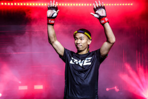 Ryuya Okuwaki Pet Suanluangrodyok ONE Friday Fights 137 2