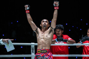 Sam A Gaiyanghadao Jaosuayai Mor Krungthepthonburi ONE Friday Fights 137 4