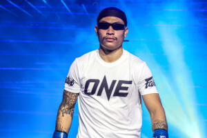 Zhang Peimian Thongpoon PK Saenchai ONE Friday Fights 137 1