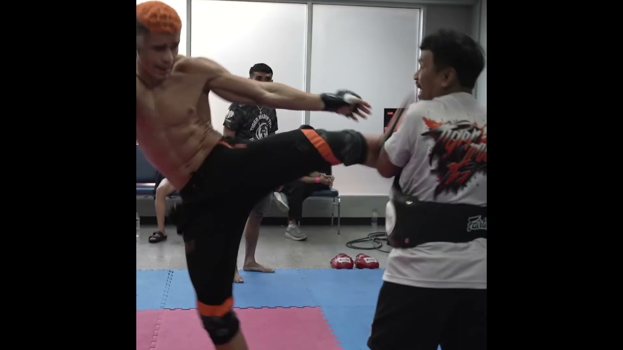 Enkh Orgil Baatarkhuu and Fabricio Andrade are ready for BATTLE ⚔️