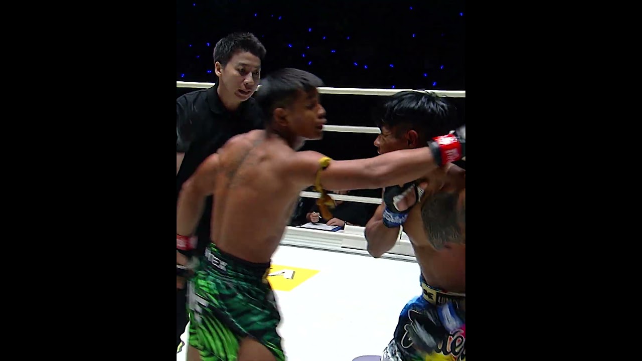 MELTDOWN  When Songchainoi and Salai Htan Khee Shein threw down in an INSANE brawl to remember