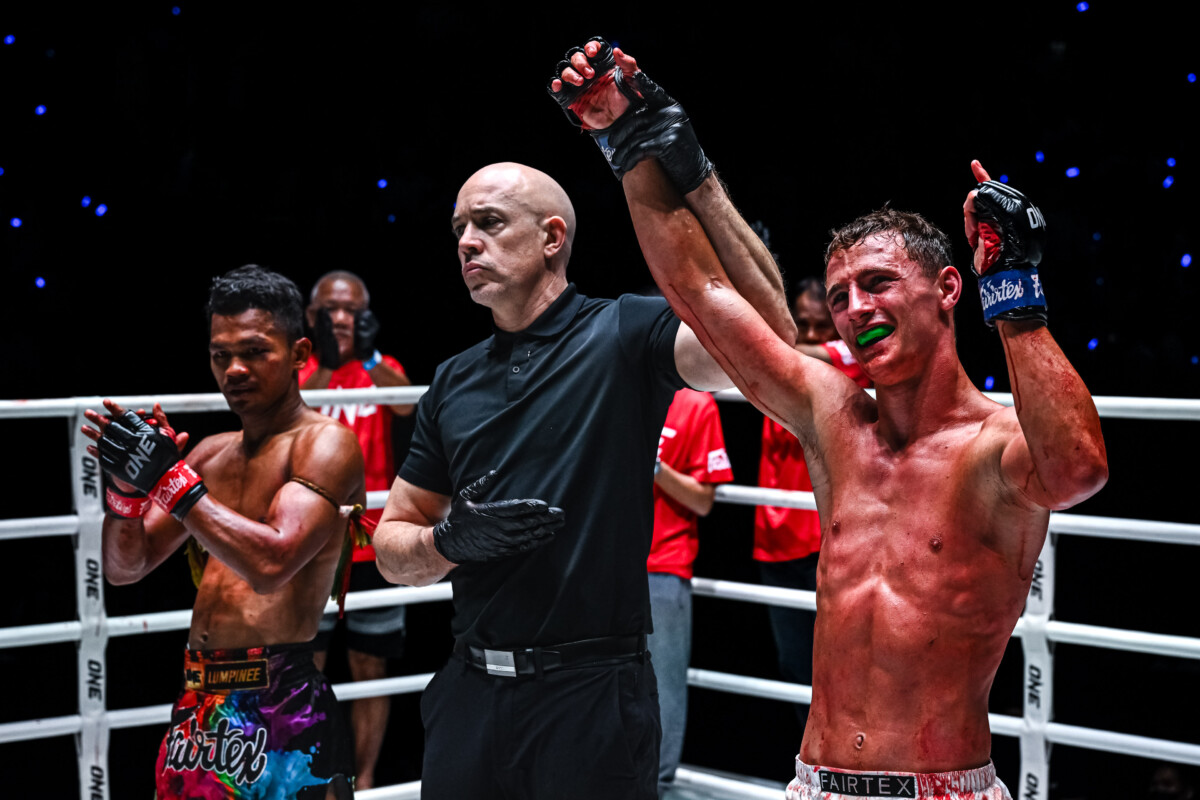 Rustam Yunusov Khunponnoi Sor Sommai ONE Friday Fights 139 10