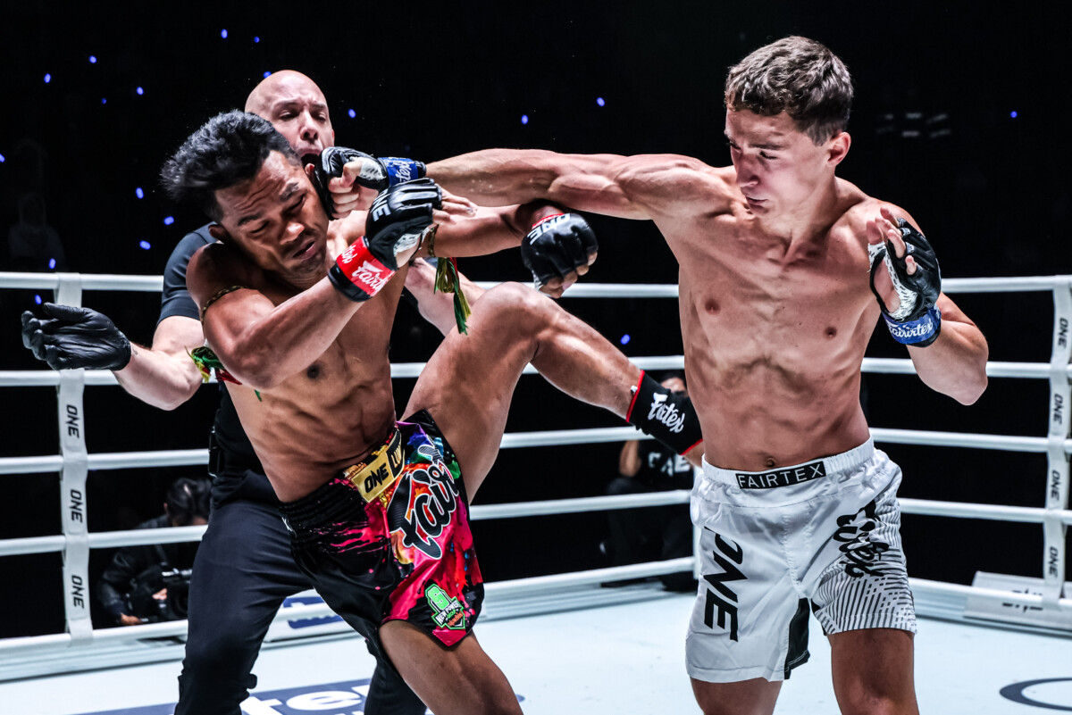 Rustam Yunusov Khunponnoi Sor Sommai ONE Friday Fights 139 5
