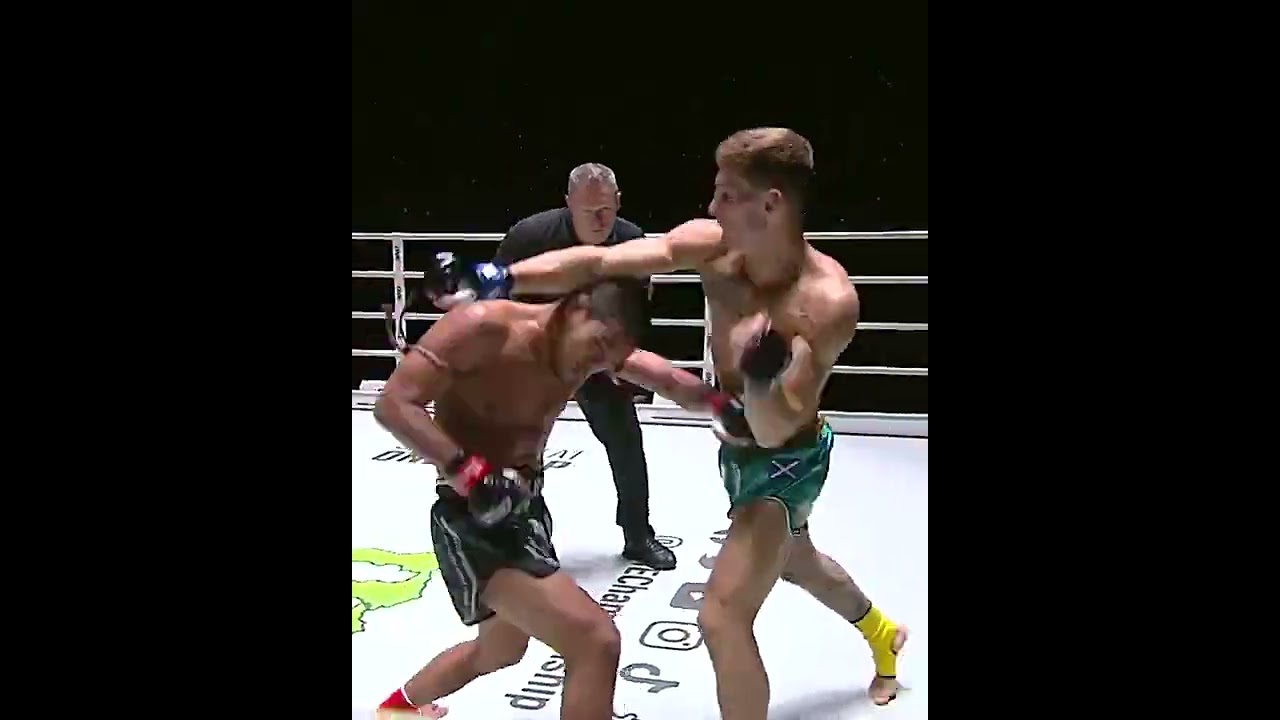 ABSOLUTE DEMOLITION  When Nico Carrillo streamrolled Muangthai!