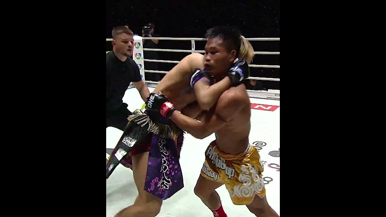 Finished in the dying seconds  See the CRAZY fight between Moe Htet Aung and Tomoya Maruyama!