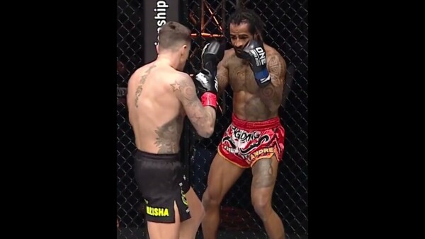 FLATLINED  When Nieky Holzken stunned Cosmo Alexandre in 2018!