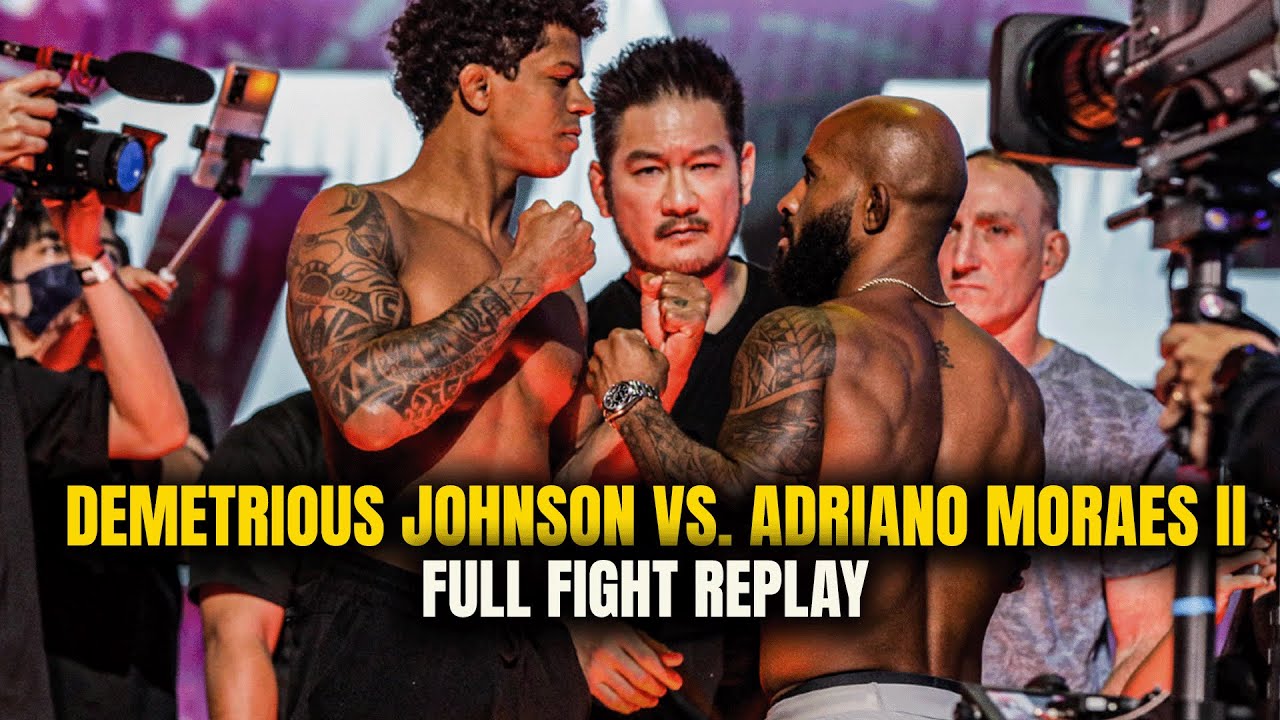 GOAT MOMENT  Demetrious Johnson’s EPIC Flying Knee KO of Adriano Moraes