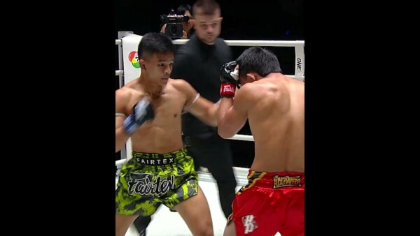 Muay Thai FIREFIGHT ⚔️ Tonglampoon and Mungkorn traded blows in this heated battle!