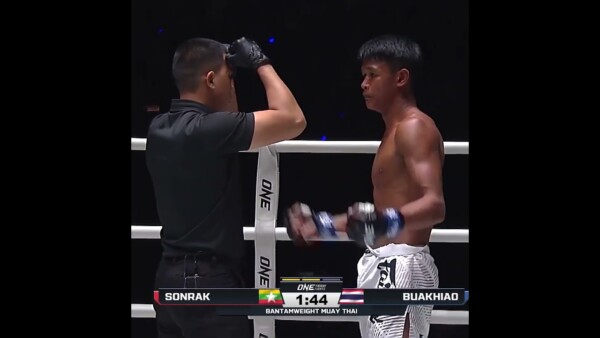 Myanmar POWER  Sonrak KOs Buakhiao in our co main event!