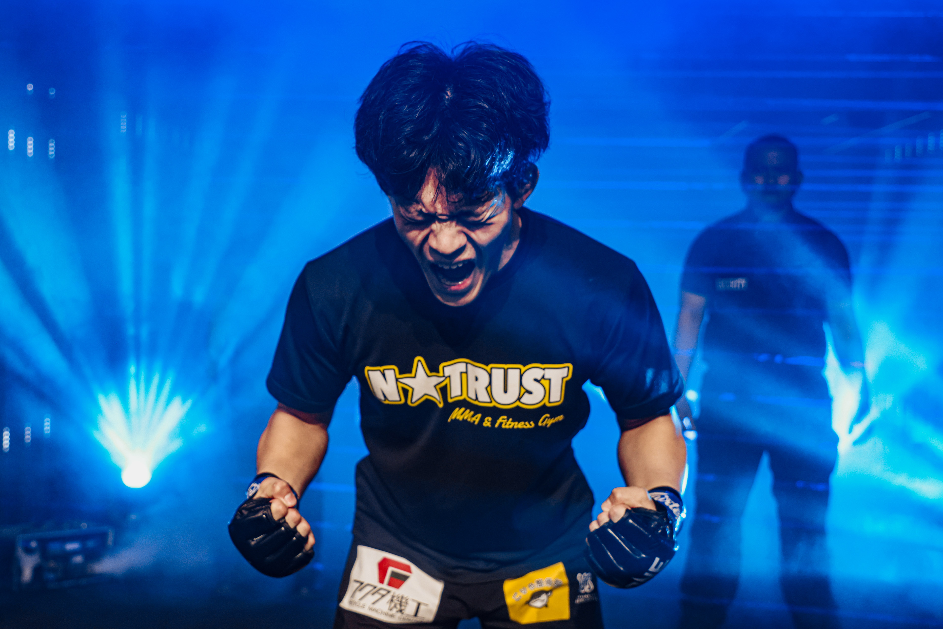 Adrian Lee Shozo Isojima ONE Fight Night 40 1.jpg