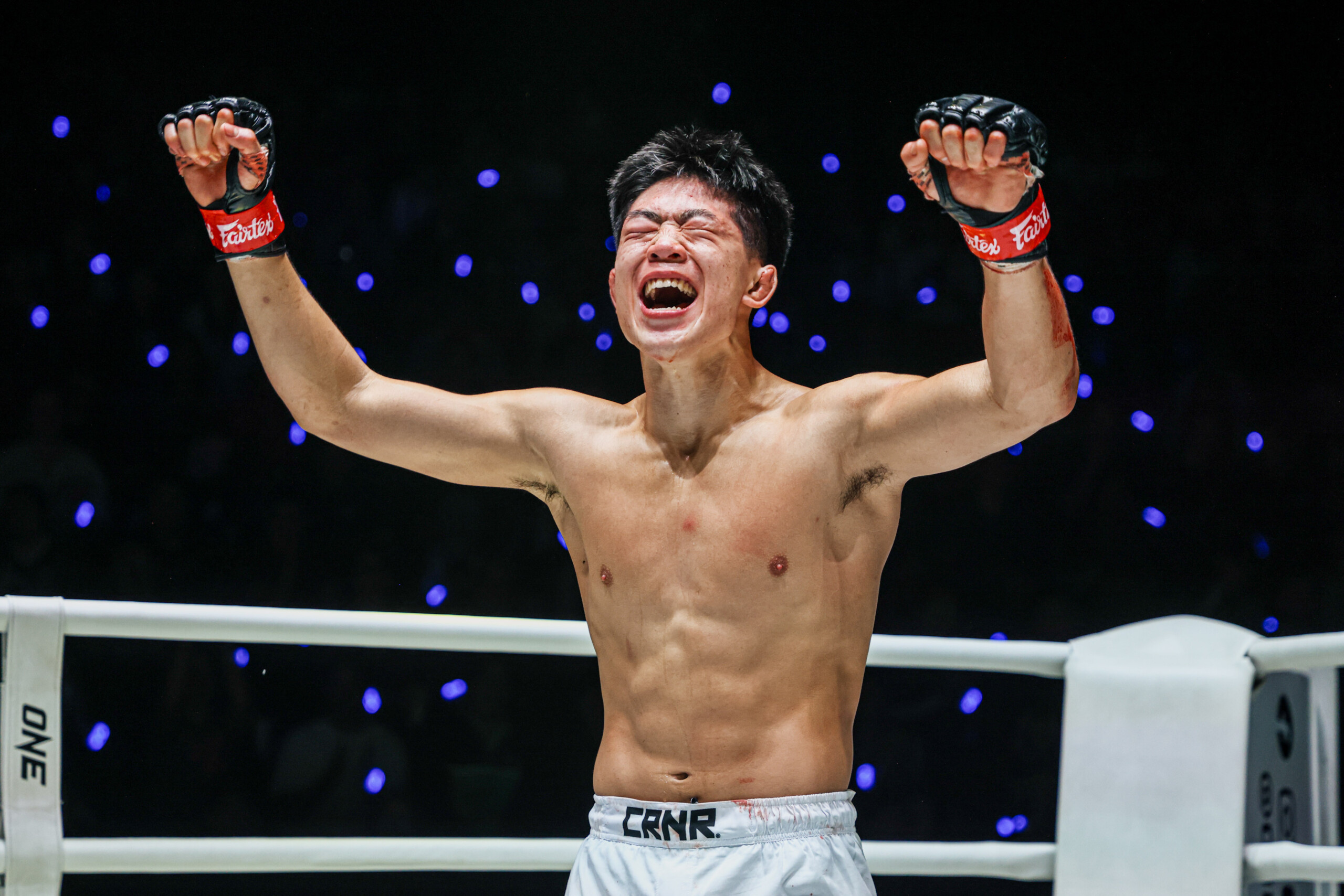Adrian Lee Shozo Isojima ONE Fight Night 40 4