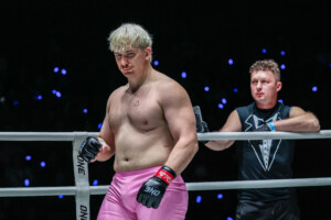 Ben Tynan Ryugo Takeuchi ONE Fight Night 40 4